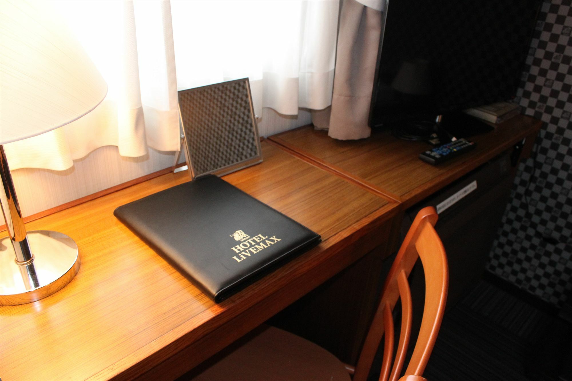Hotel Livemax Budget Tokyo Hamura Ekimae Exterior foto